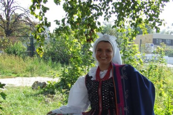 Strój ludowy z regionu świętokrzyskiego - Strój kobiecy Krakowiaków Wschodnich